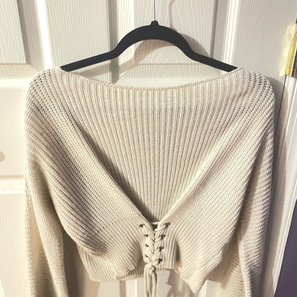 LF Seek The Label Lace Up Shoulder - Picture 1 of 3